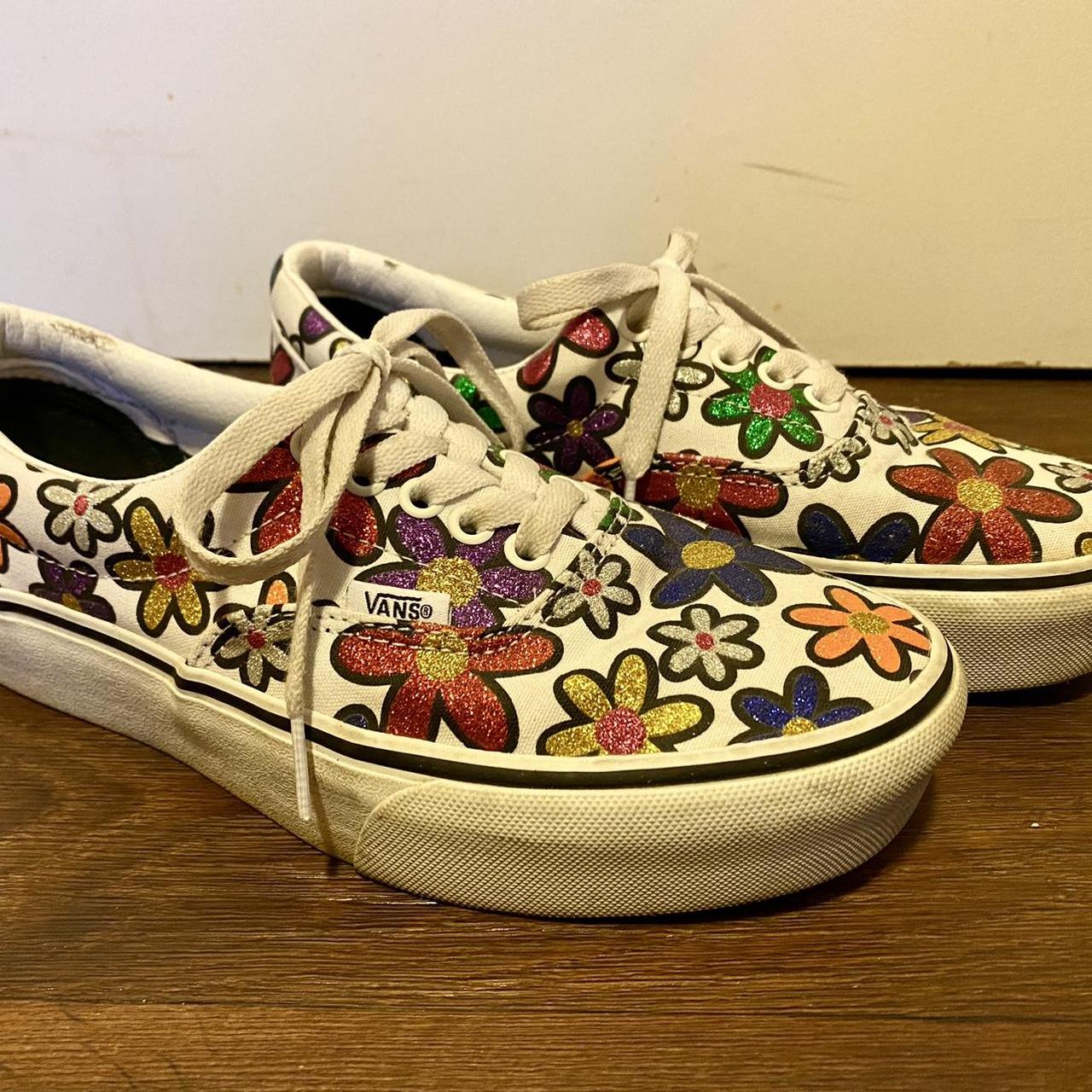 Daisy platform vans online