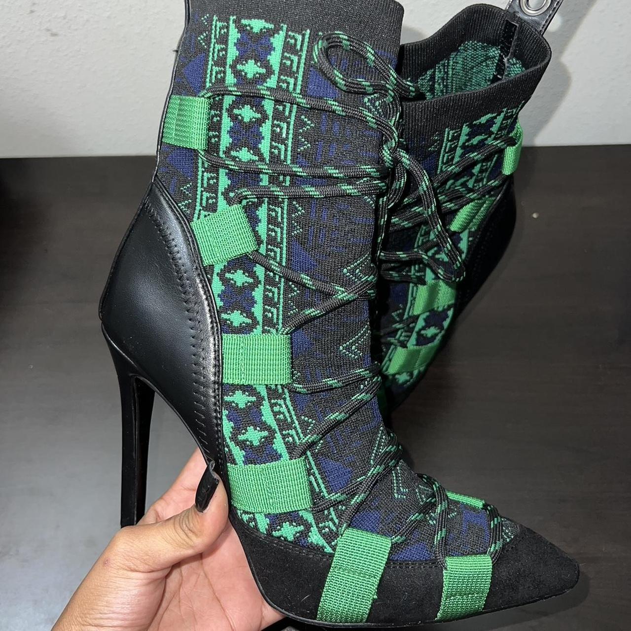 Women's Green and Black Boots Depop
