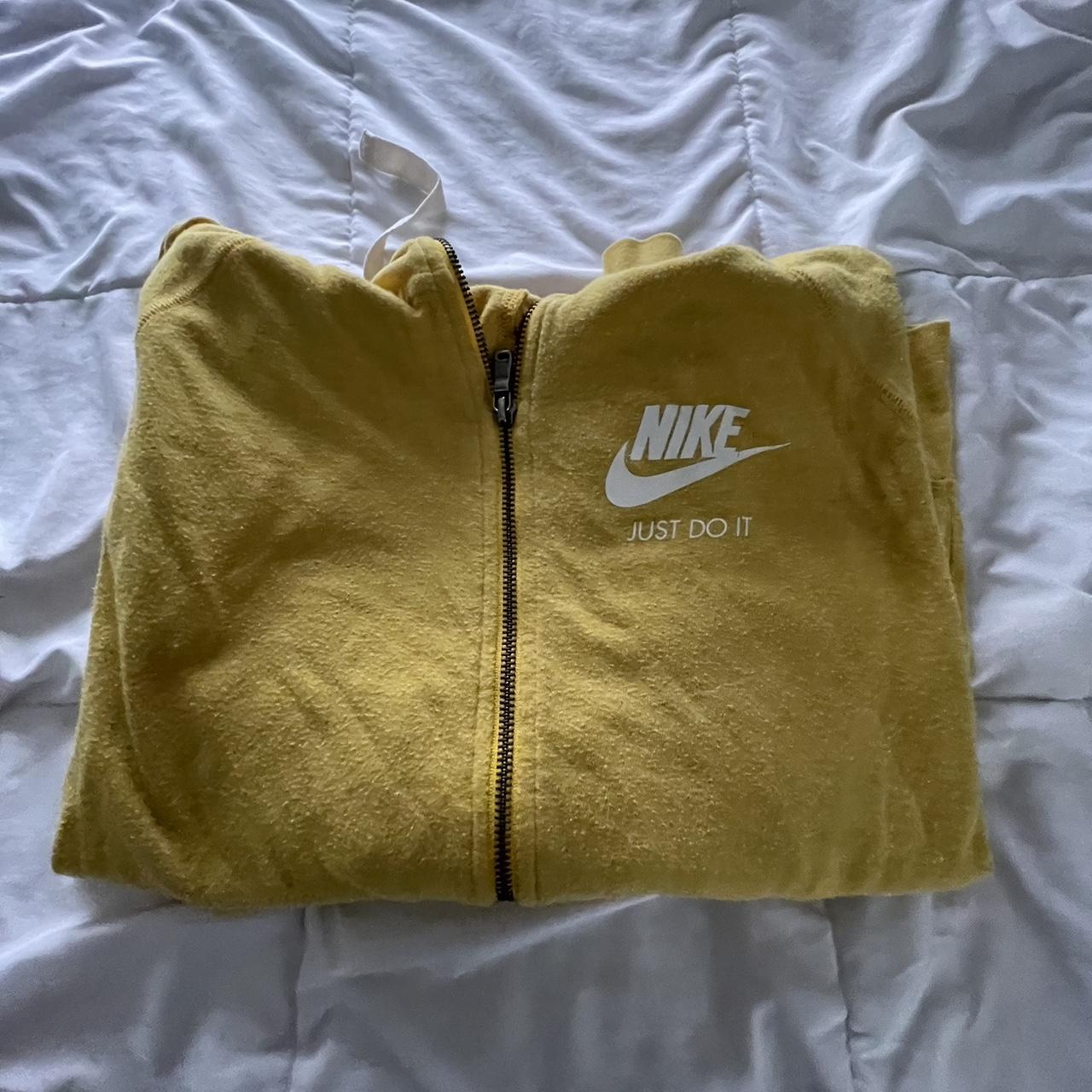 Womens yellow nike sweatshirt Clearance