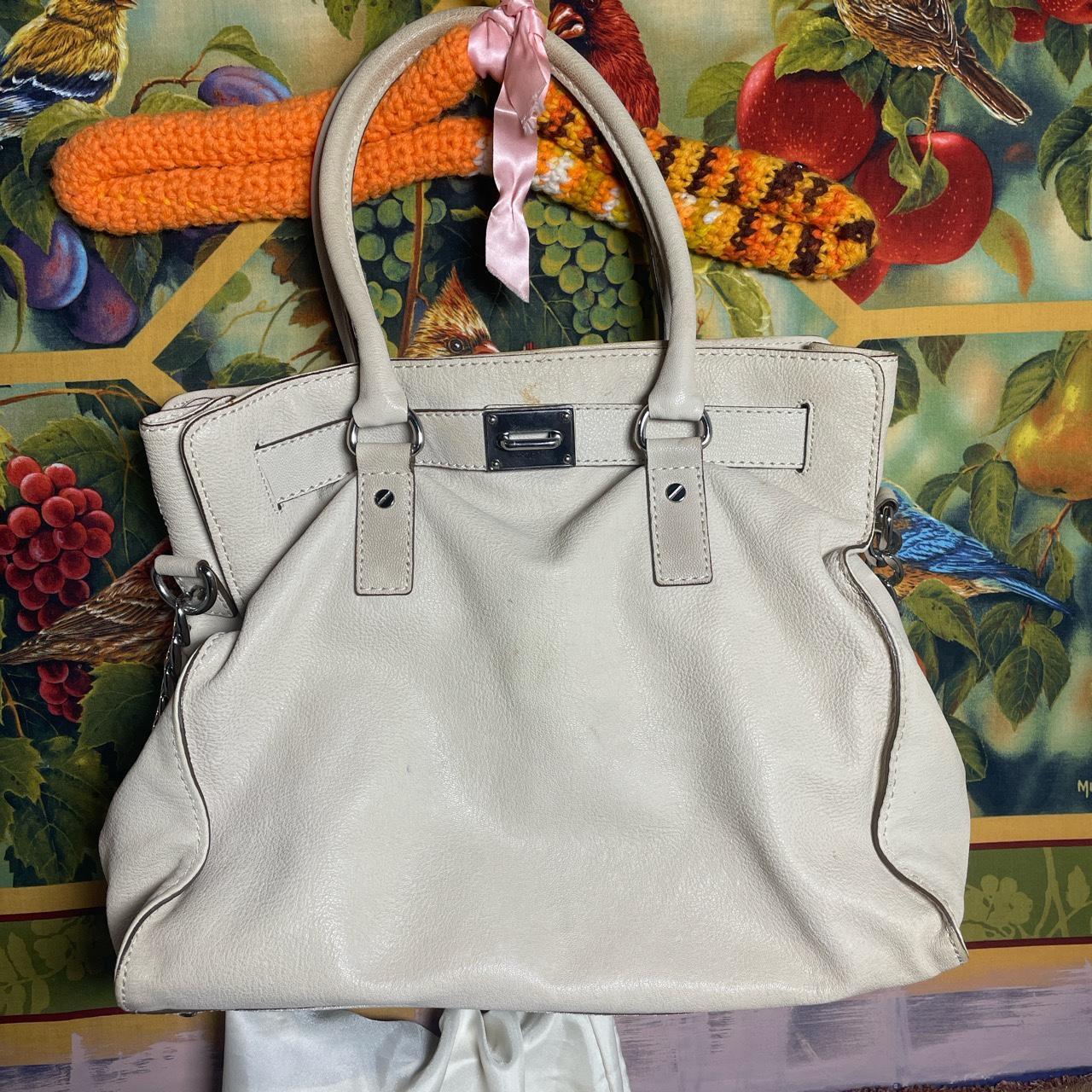 Vintage White leather Michael Kors purse still with Depop