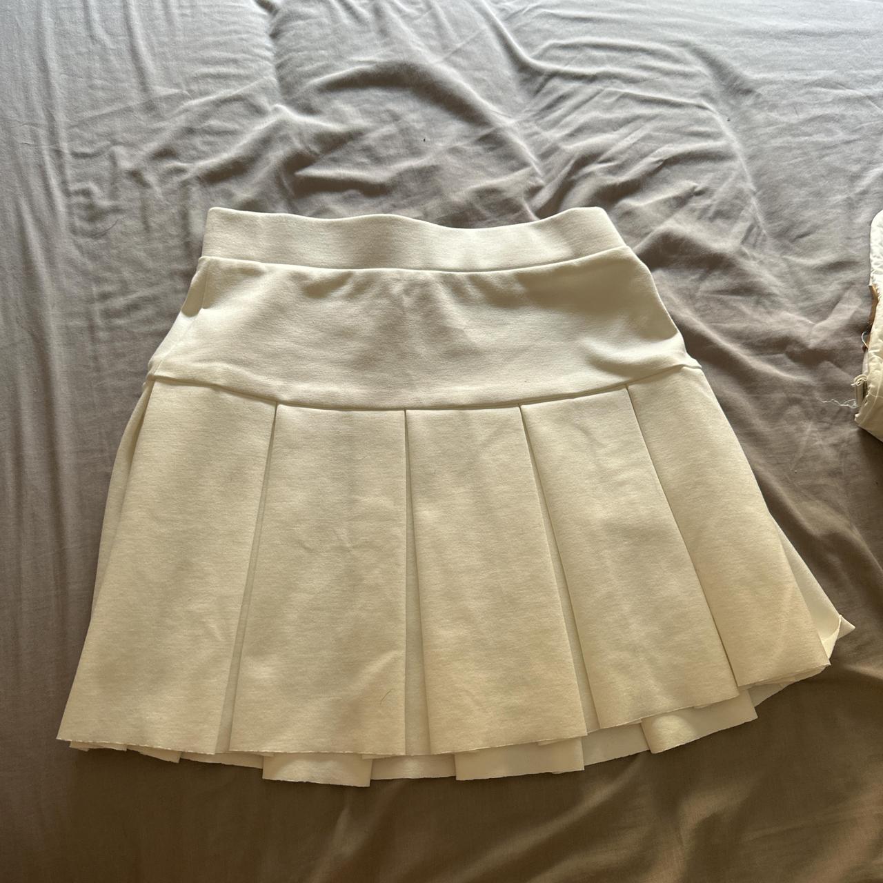 Lioness Rescue Me Pleat Skirt Mini In White Never Depop