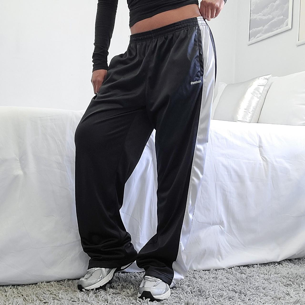 Reebok sweatpants 2024 womens black