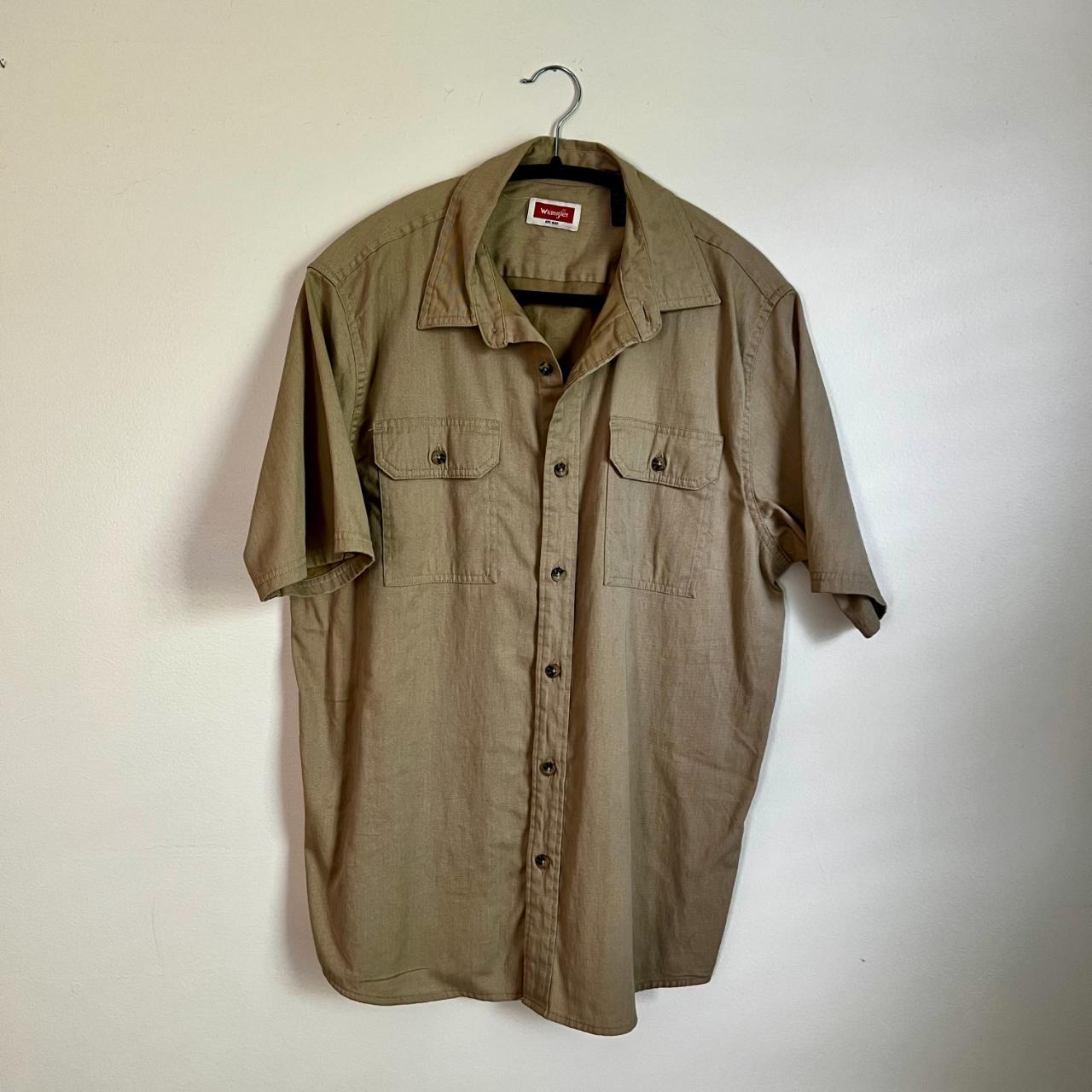 Wrangler Men's Tan and Khaki T-shirt | Depop