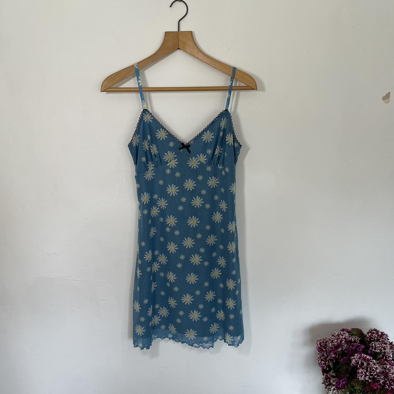 Blue daisy flower Urban Renewal mini dress A pretty... - Depop