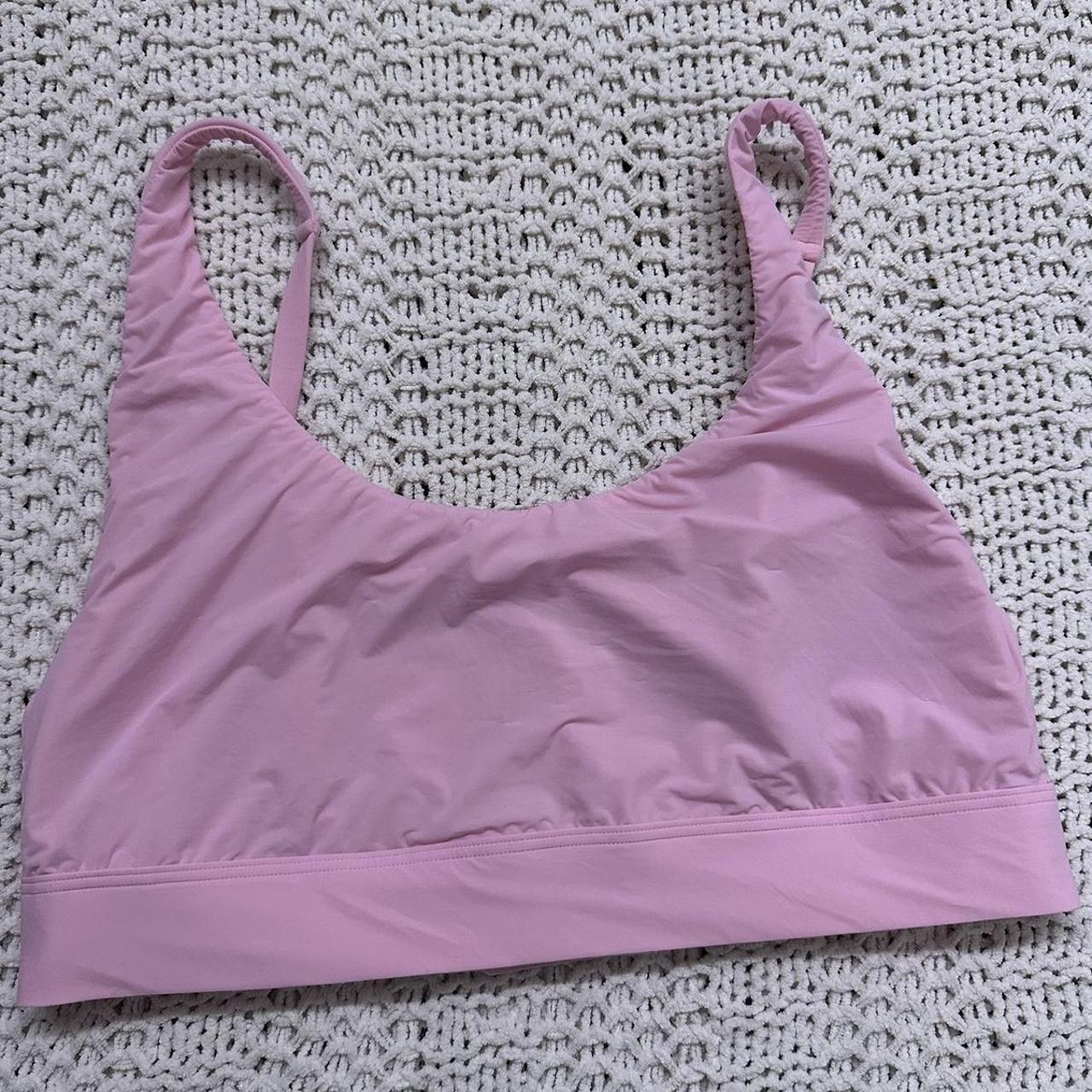 Fabletics Women's Pink Bra | Depop