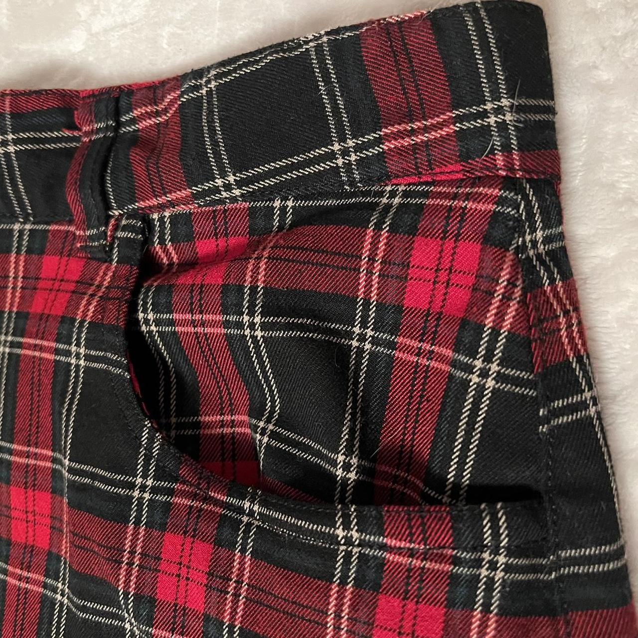 Forever 21 plaid mini skirt Red, black, green, and... - Depop