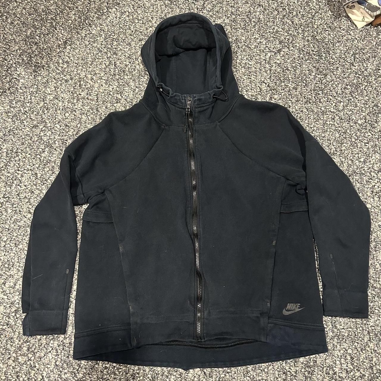 mens nike jacket with thumb holes