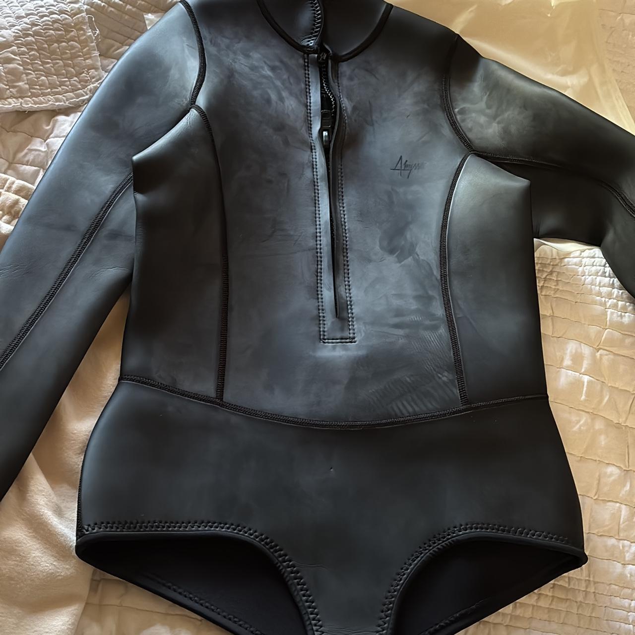 item listed by alxyas