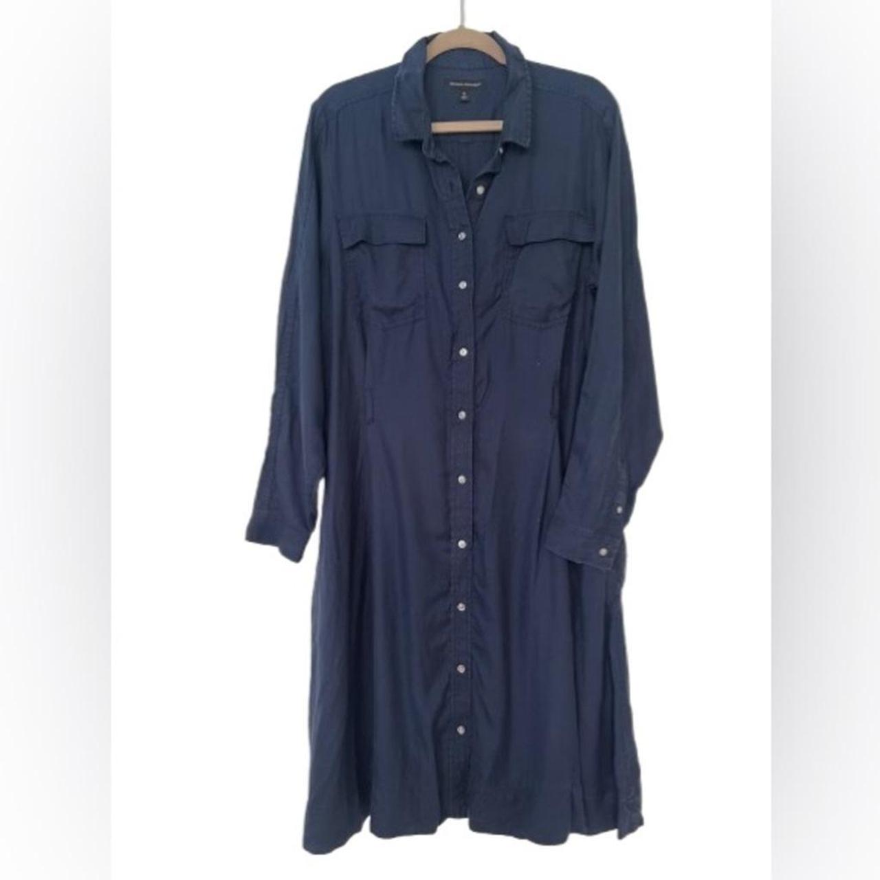 BANANA REPUBLIC MIDI SHIRTDRESS in Navy. Size... - Depop