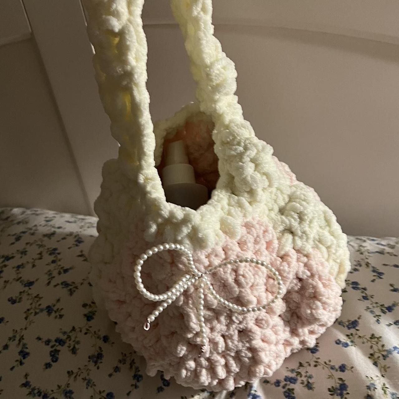 Coquette fluffy crochet purse 🎀 perfect for a picnic - Depop