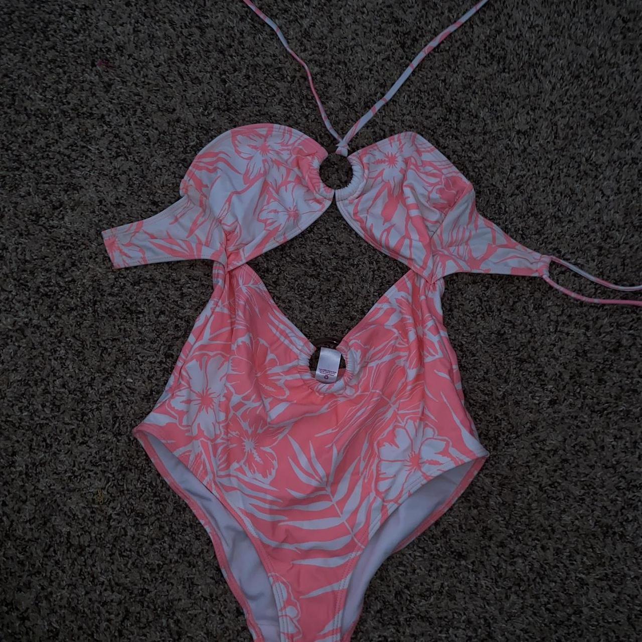 Cute two piece/one piece floral bathing suit... - Depop
