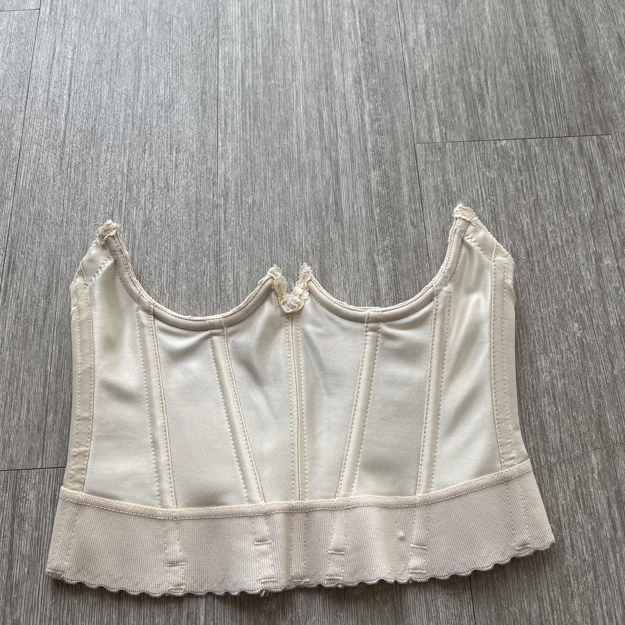 American Vintage Women's Cream Belt | Depop