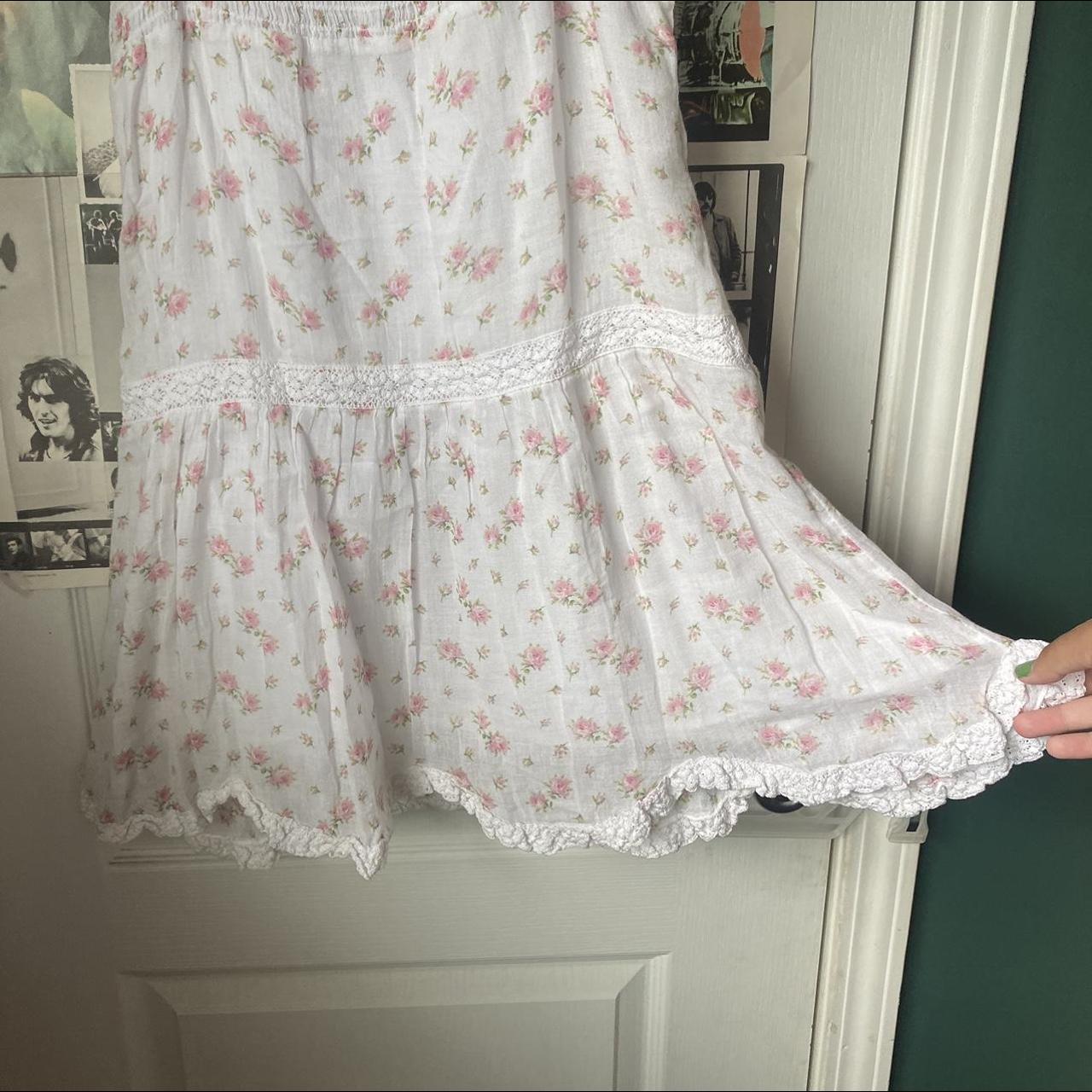 Ralph Lauren white flowery dress Size:... - Depop