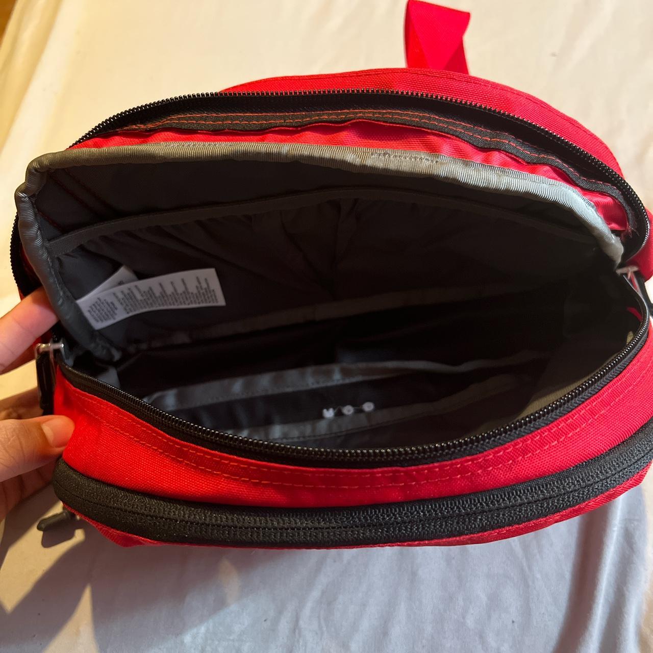 The North Face Men's Red and Black Bag (3)
