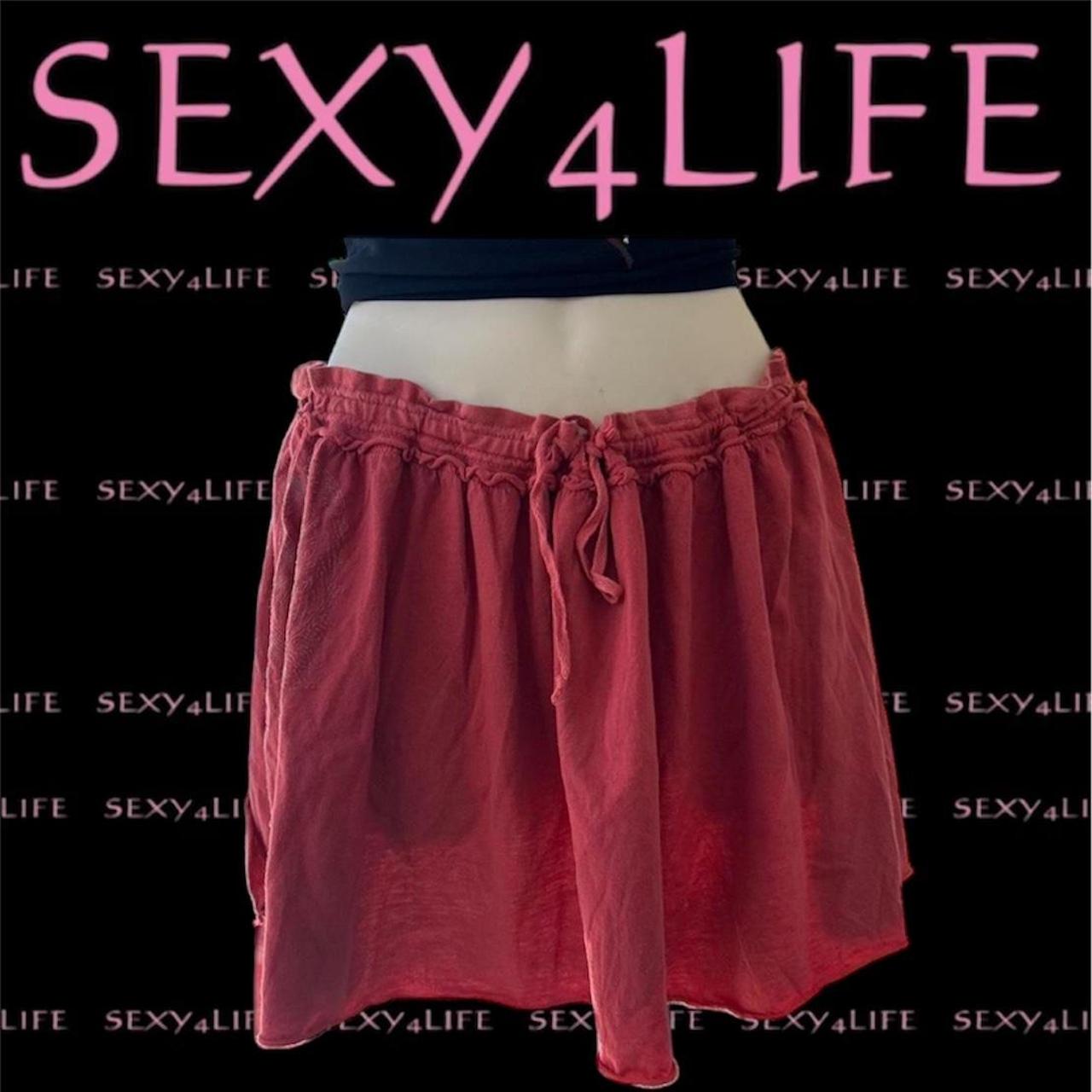 Da- Nang mini skirt 🎀 no PayPal pls 🎀 size L Look... photo