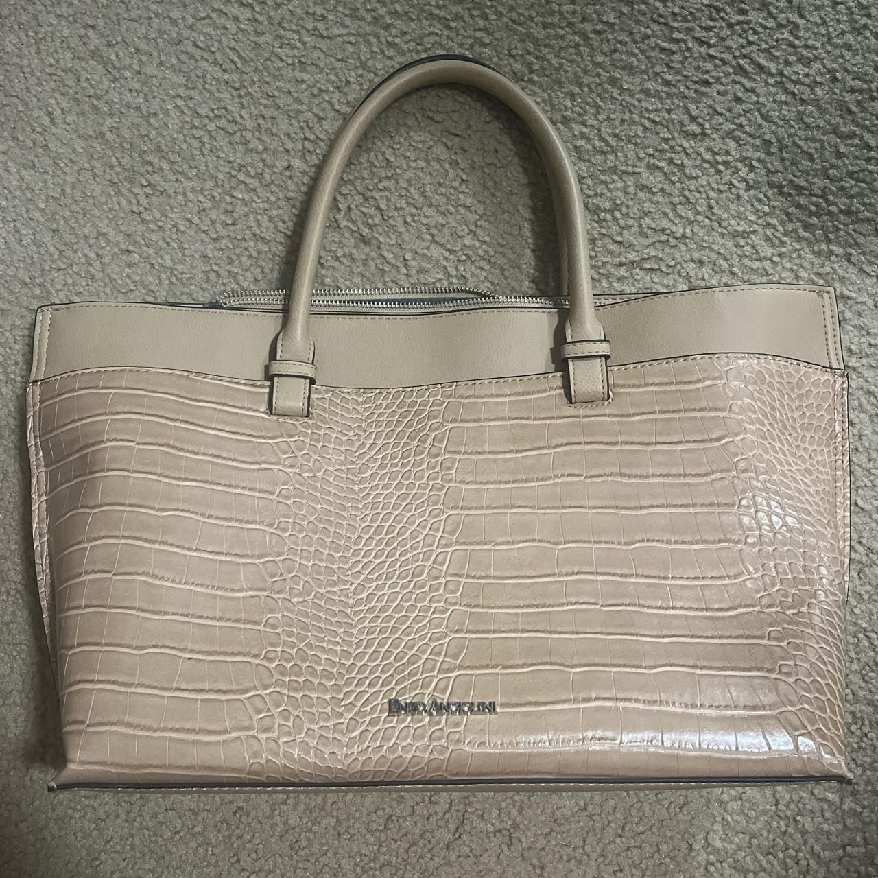 Enzo Angiolini Purse Perfect for everyday use and