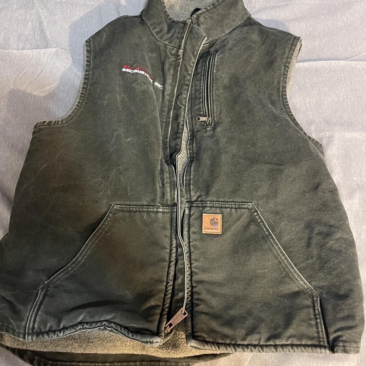 Carhart vest size large - Depop