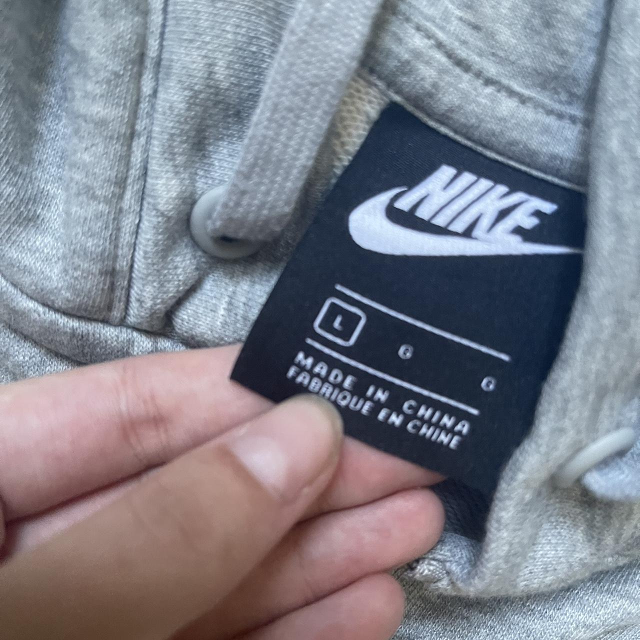 Nike jacket It’s a L but I’m a S and it fits me - Depop