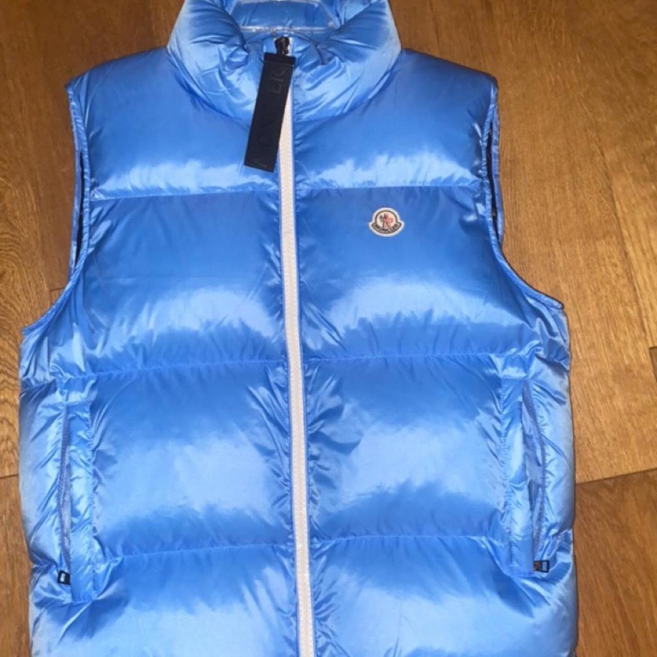 Baby blue moncler gilet deals