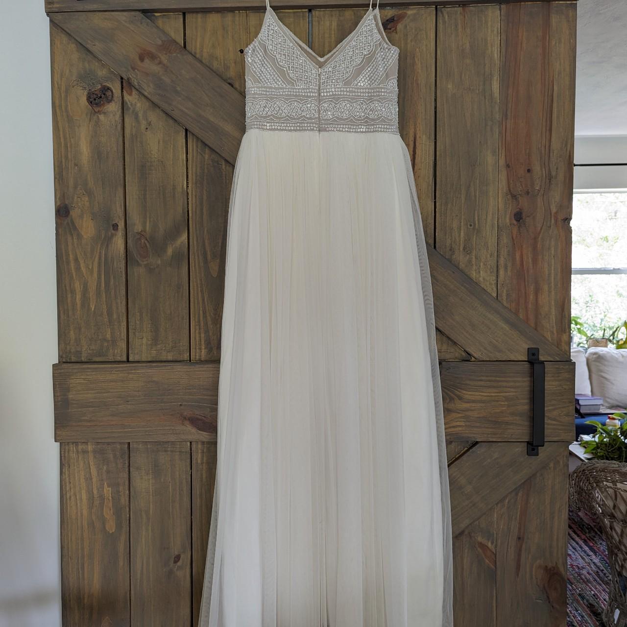 Beautiful NWOT Adrianna Papell Naya dress gown