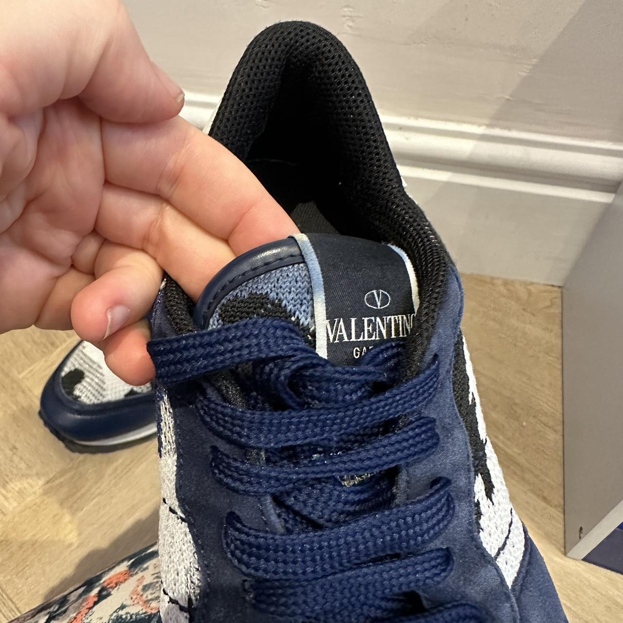mens navy valentino trainers