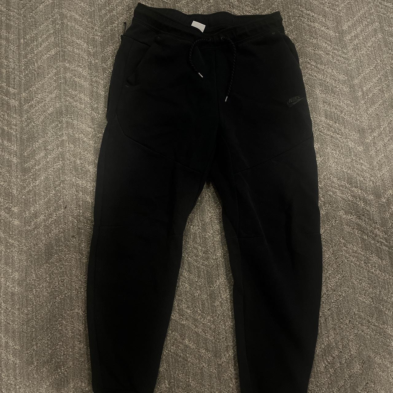 mens black nike tech pants