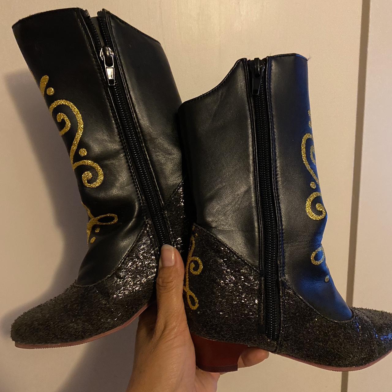 Anna Frozen boots girls 9/10 I have the dress Depop