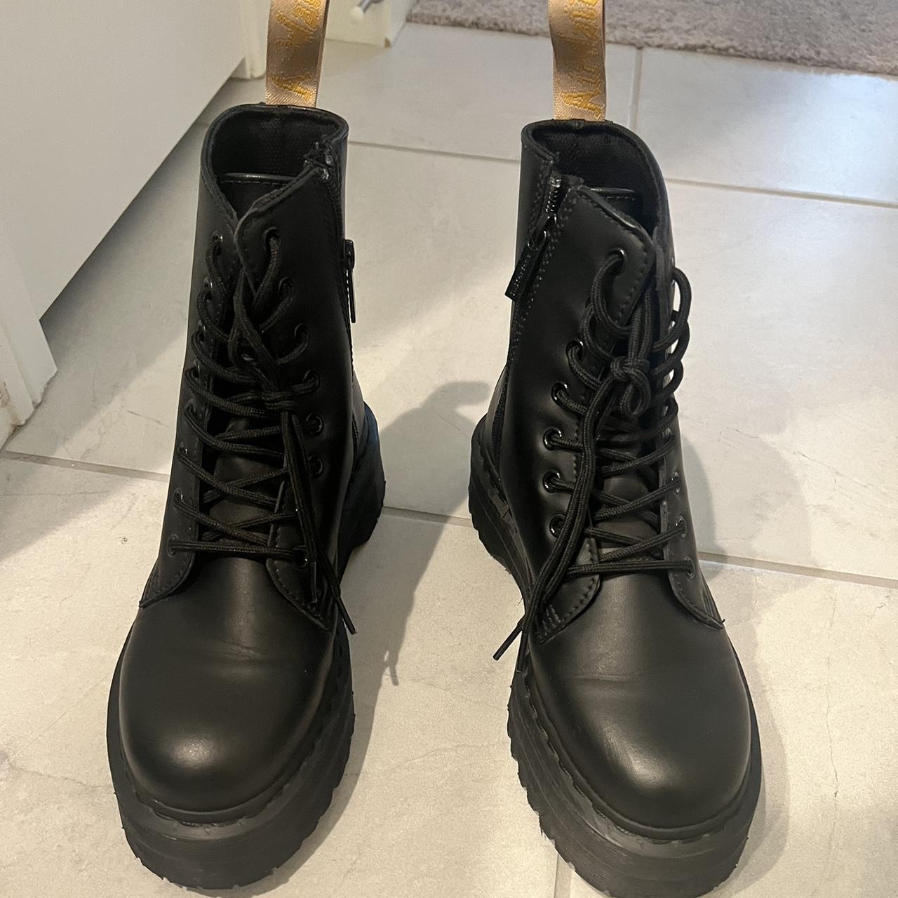 jadon doc martens vegan