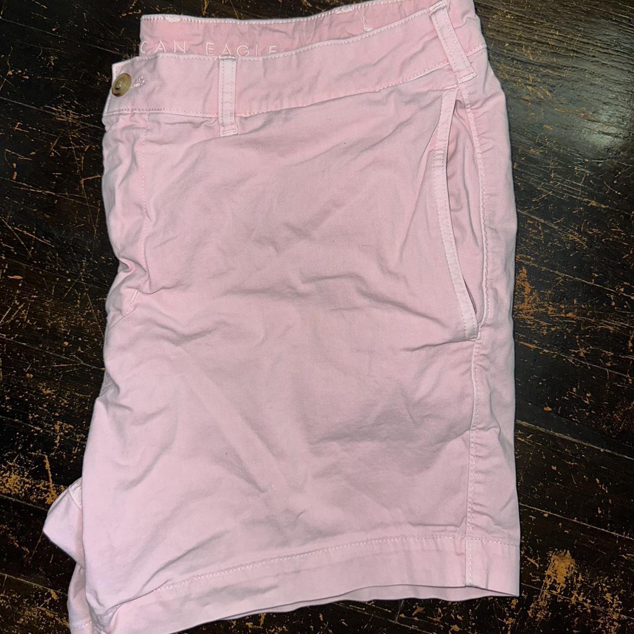 What To Wear With Pink Shorts? 38 Pink Shorts Outfits for