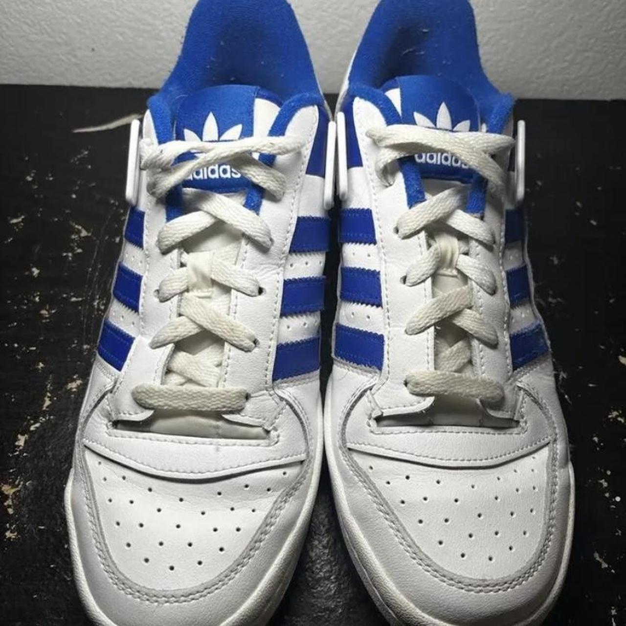 Adidas Men's White and Blue Trainers | Depop