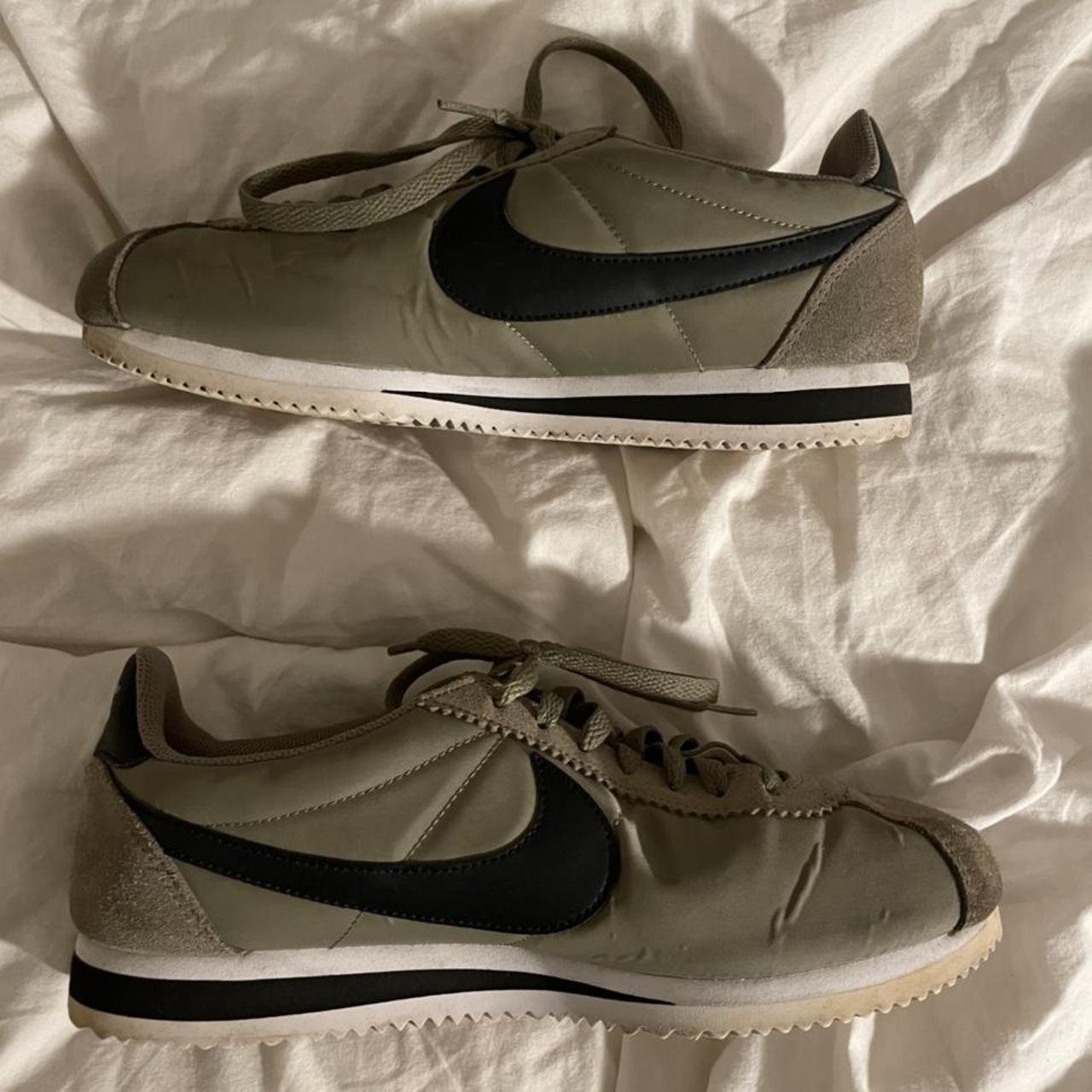 Olive green Nike Cortez Mens size 8 In good