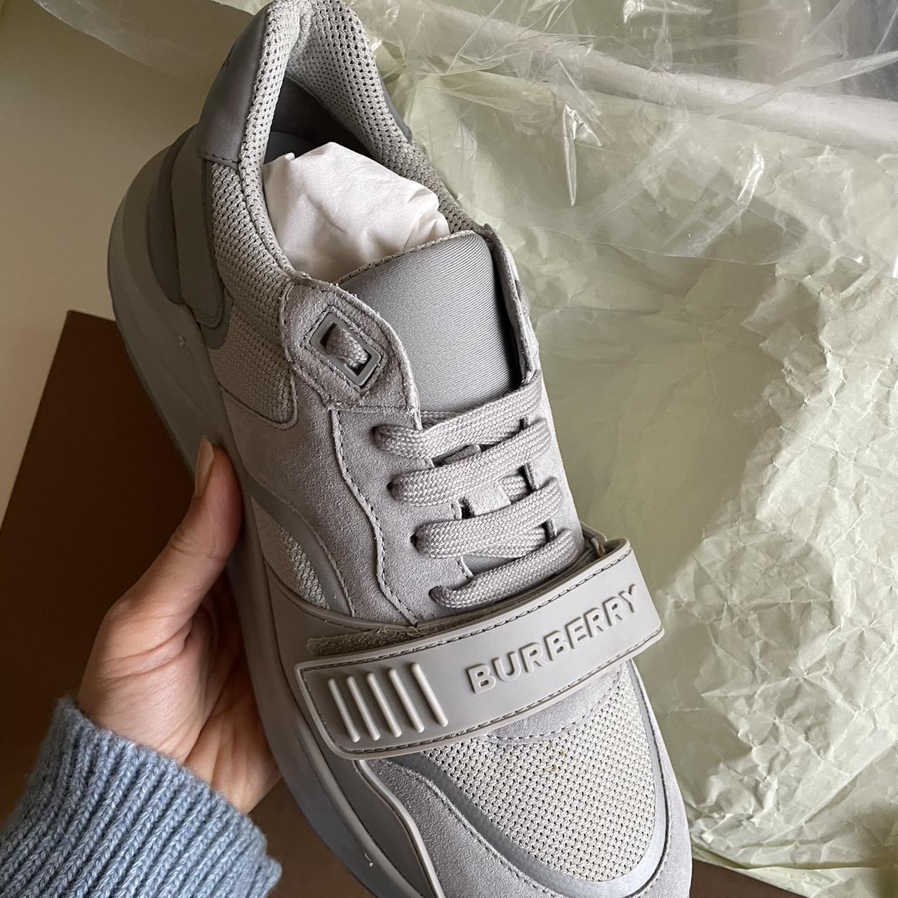 Burberry sneakers grey online