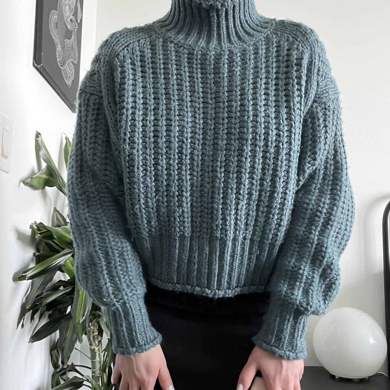 H&m green outlet turtleneck