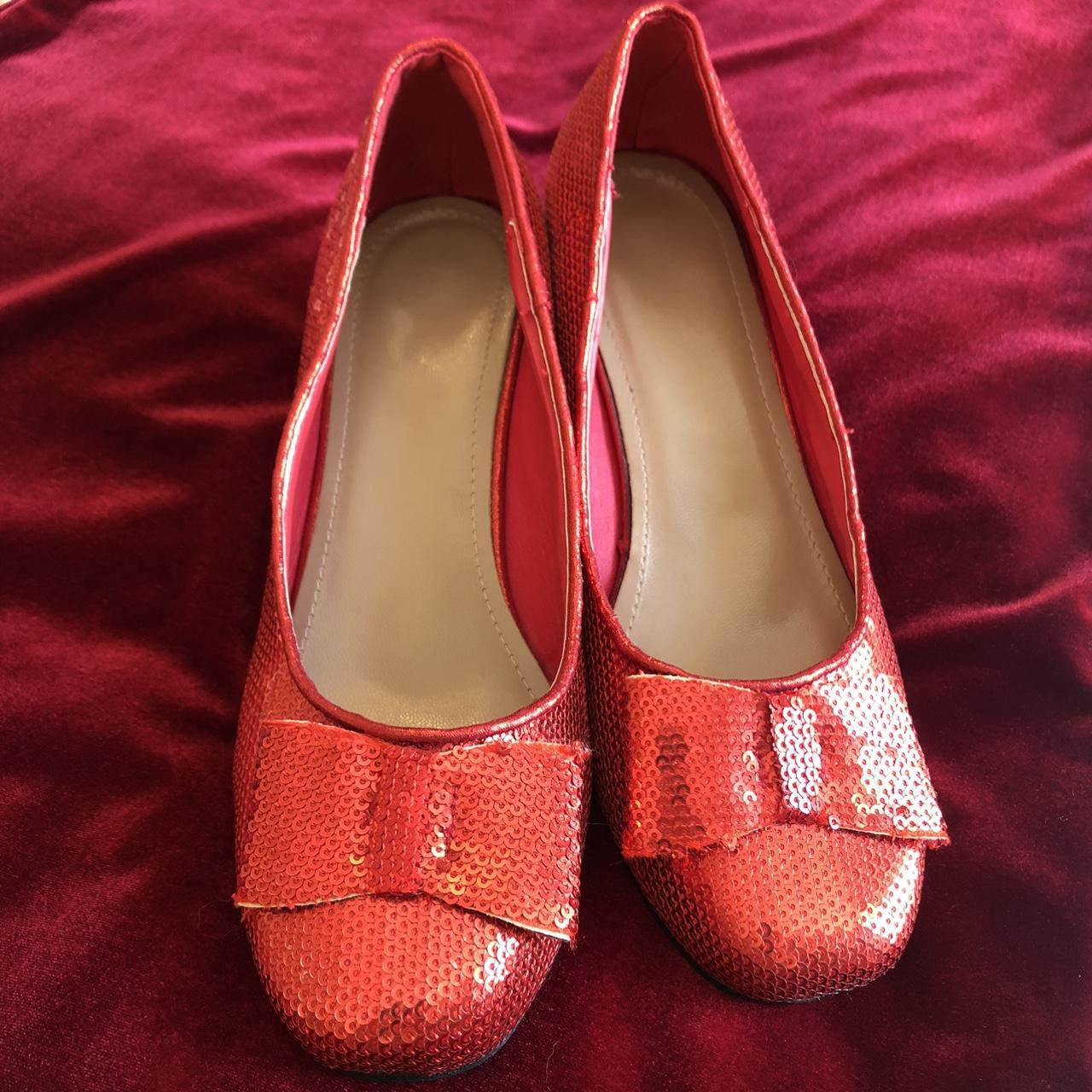 Women's Red Slippers | Depop