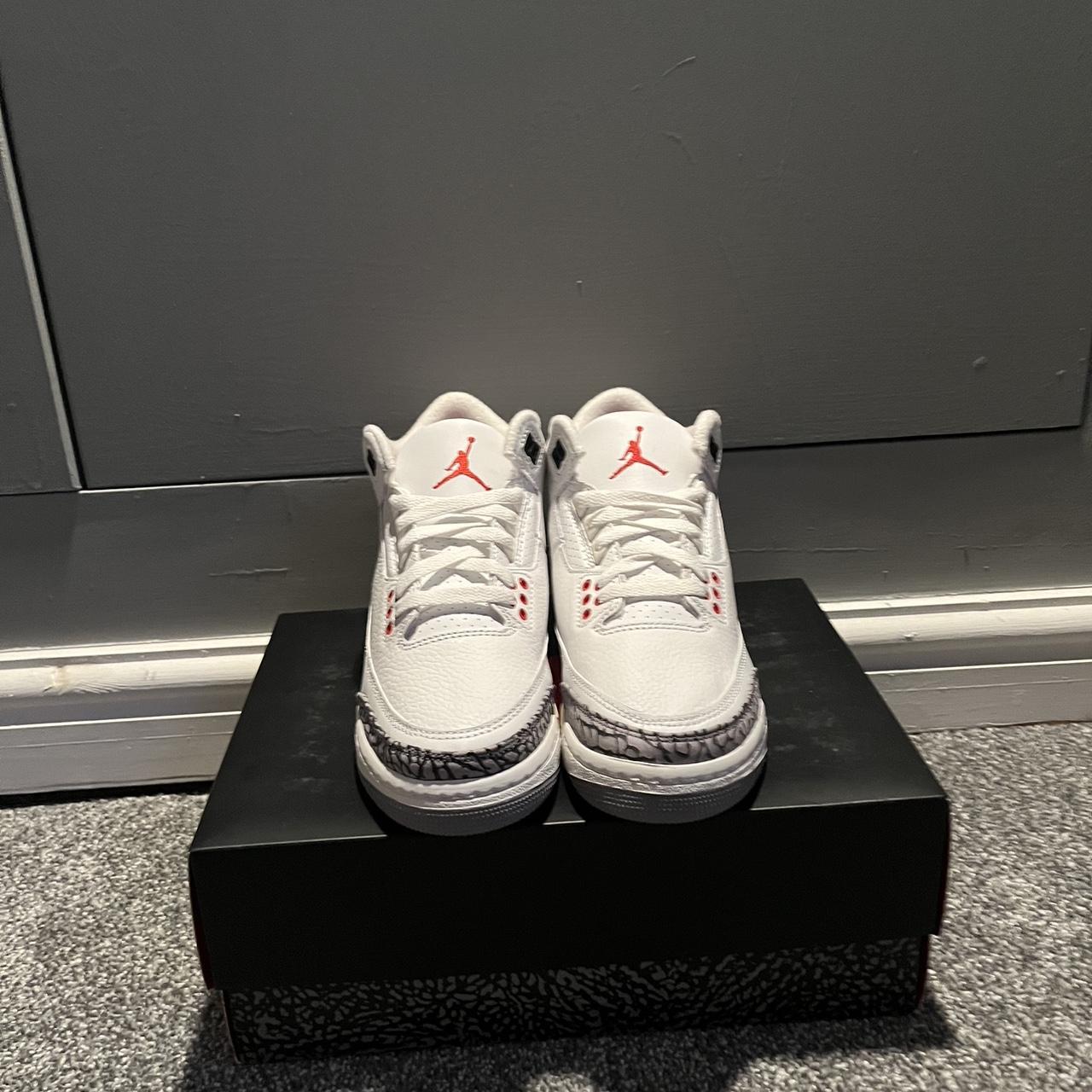Jordan Men's Red and White Trainers | Depop