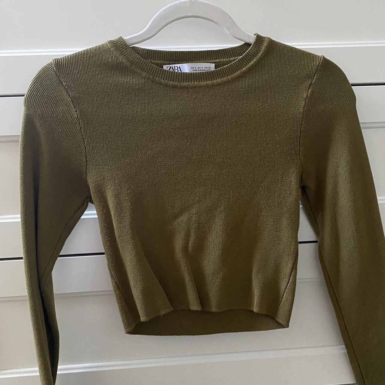 Zara Women's Khaki Crop-top | Depop