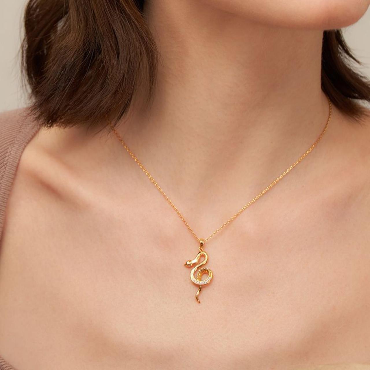 Women's Gold Jewellery Depop