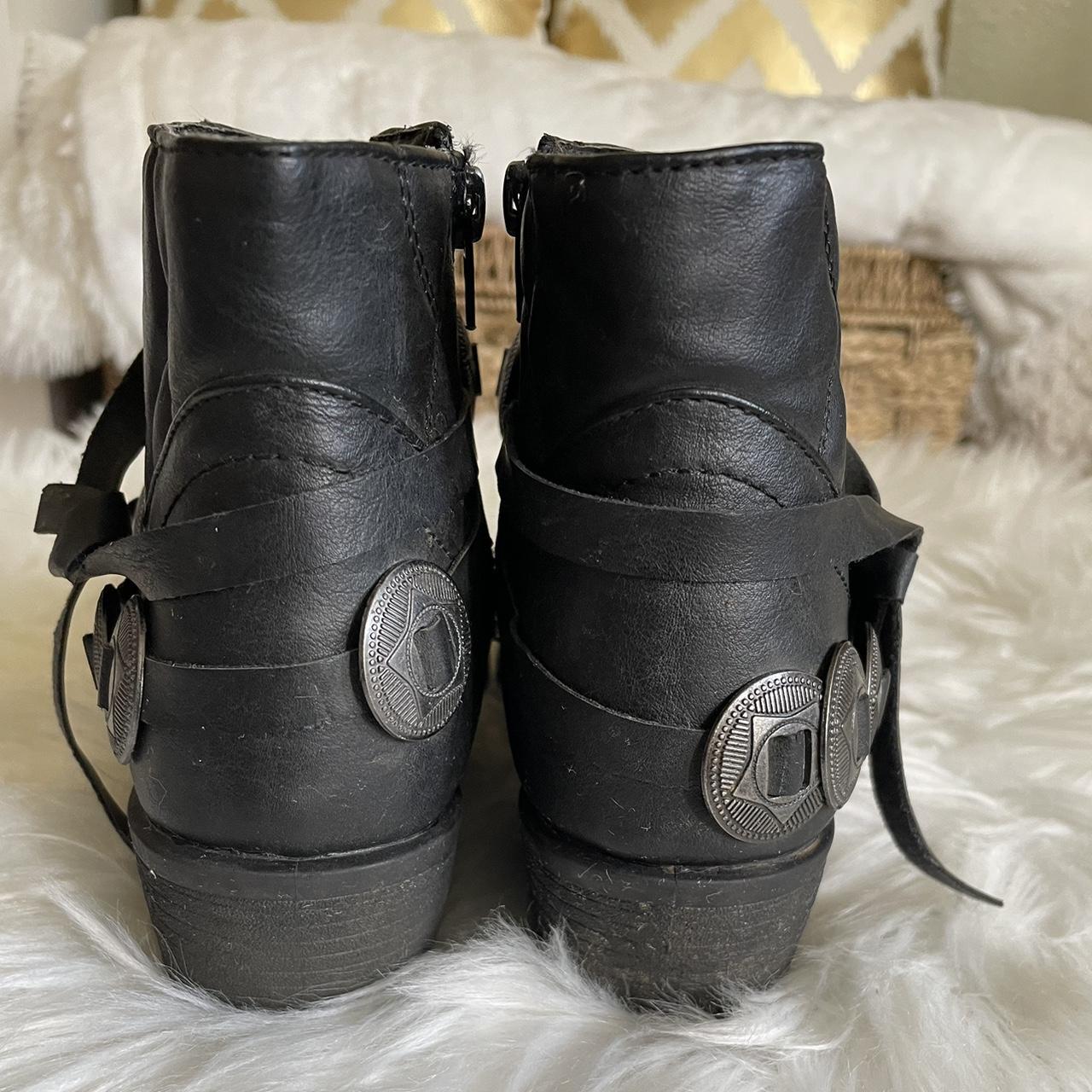 Rue 21 black outlet boots