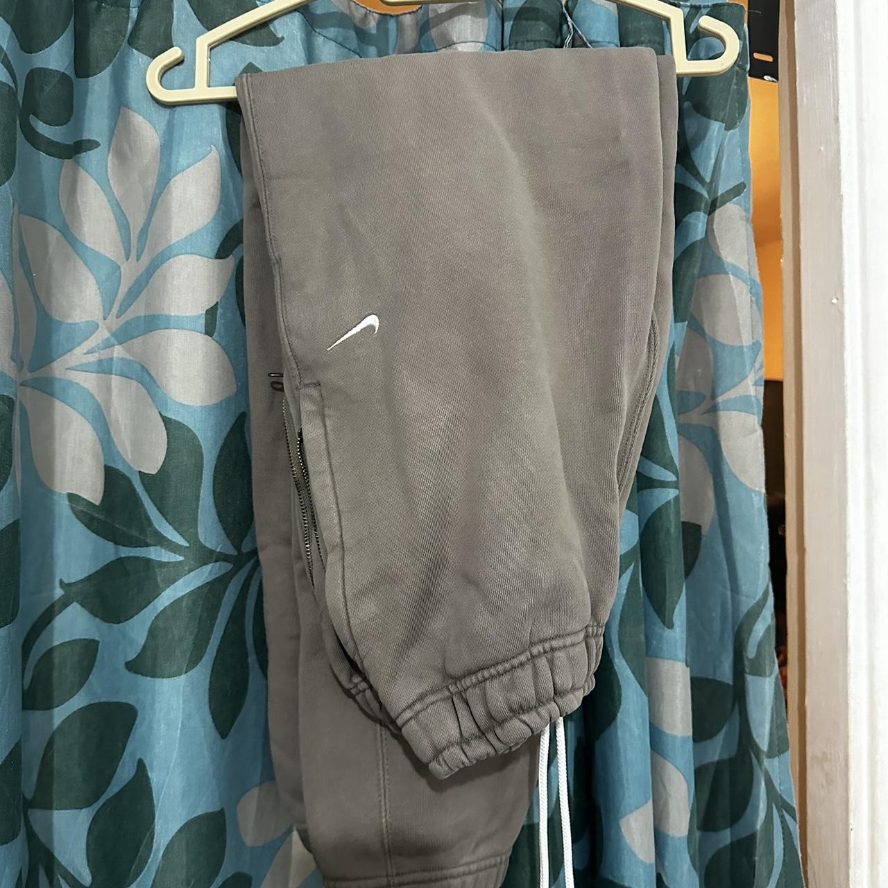 mens brown nike joggers