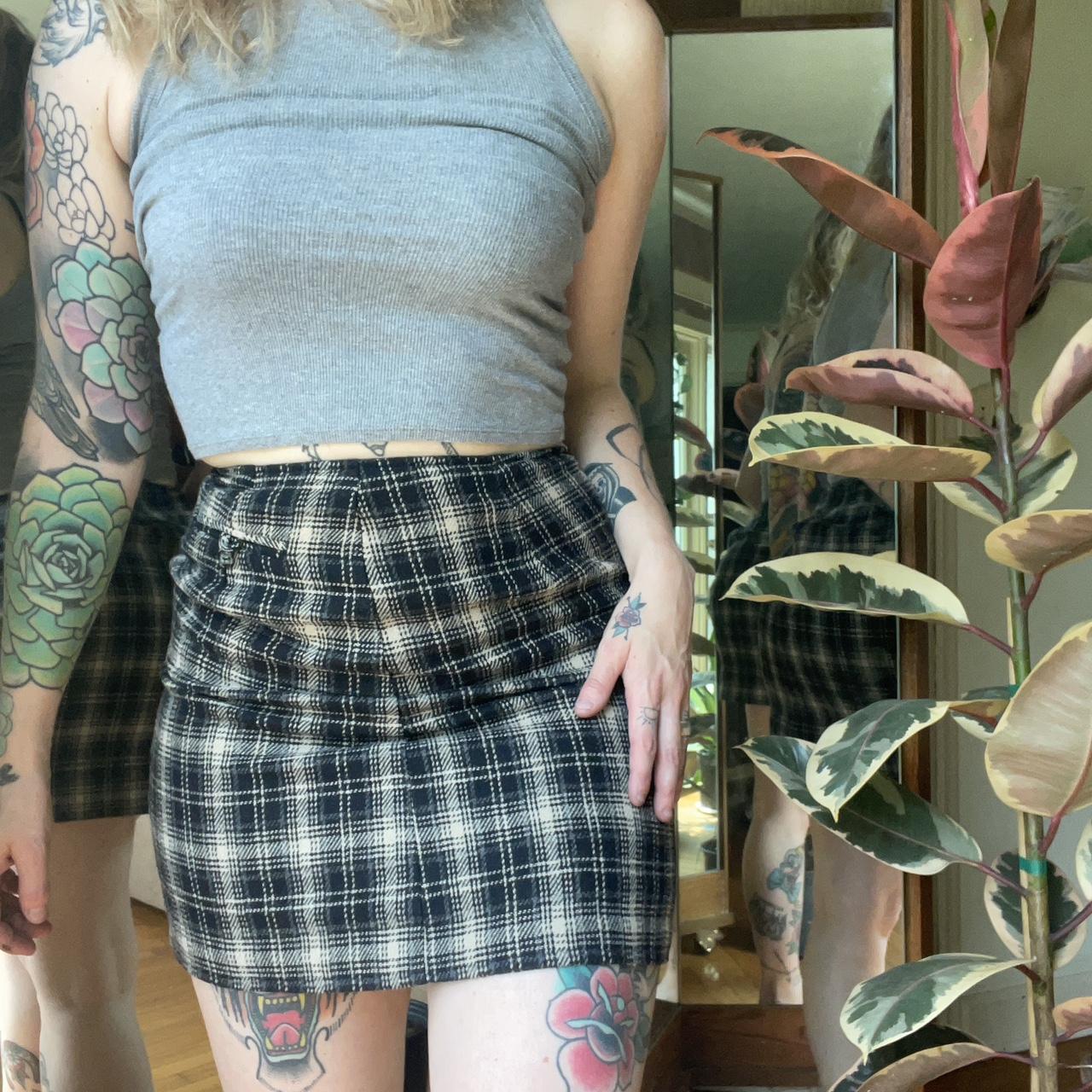 Vintage plaid skirt, No brand tag!, Side