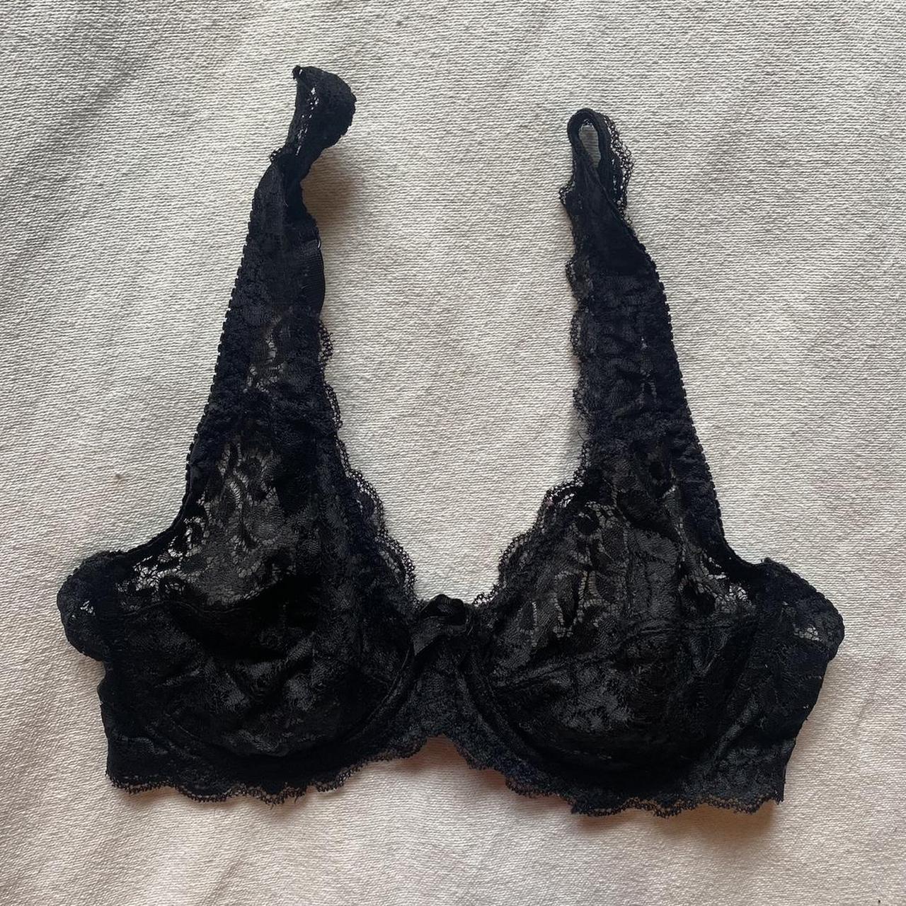 black lace bra - size: 34c - no issues so cute - Depop