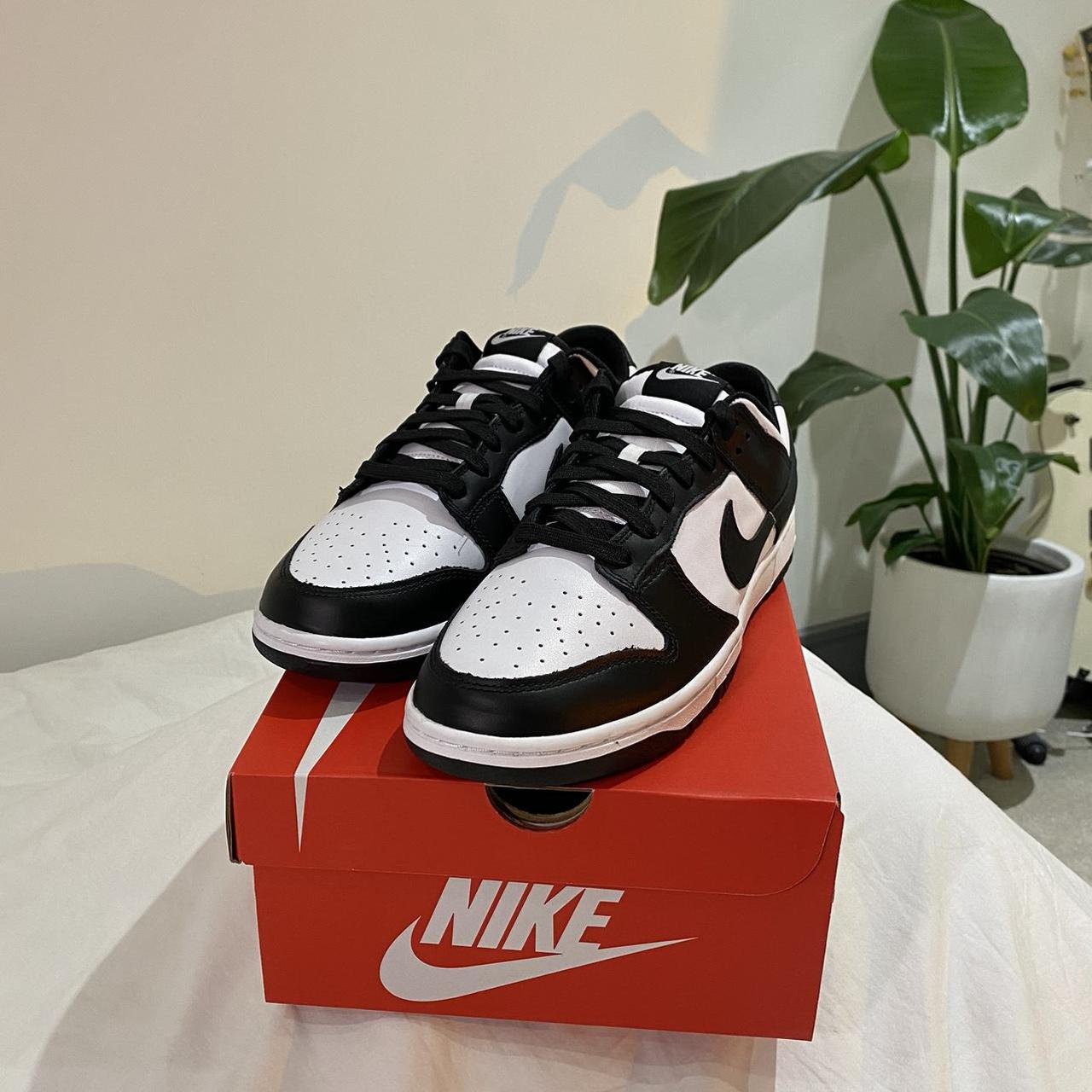 black and white nike athletic shoes