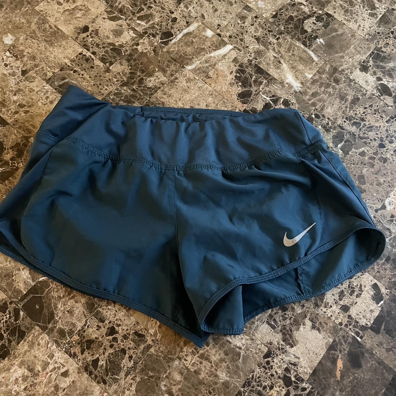 Nike dri fit small short - Depop