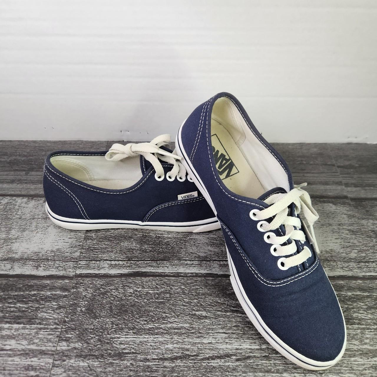 Vans Women's Sneakers Blue/Navy US – Vans womens lace up