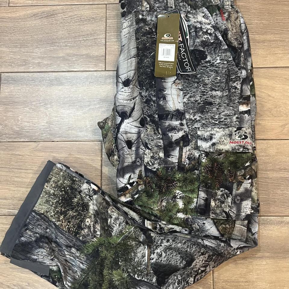 Mossy oak camo scent-factor hunting pants. 100% - Depop