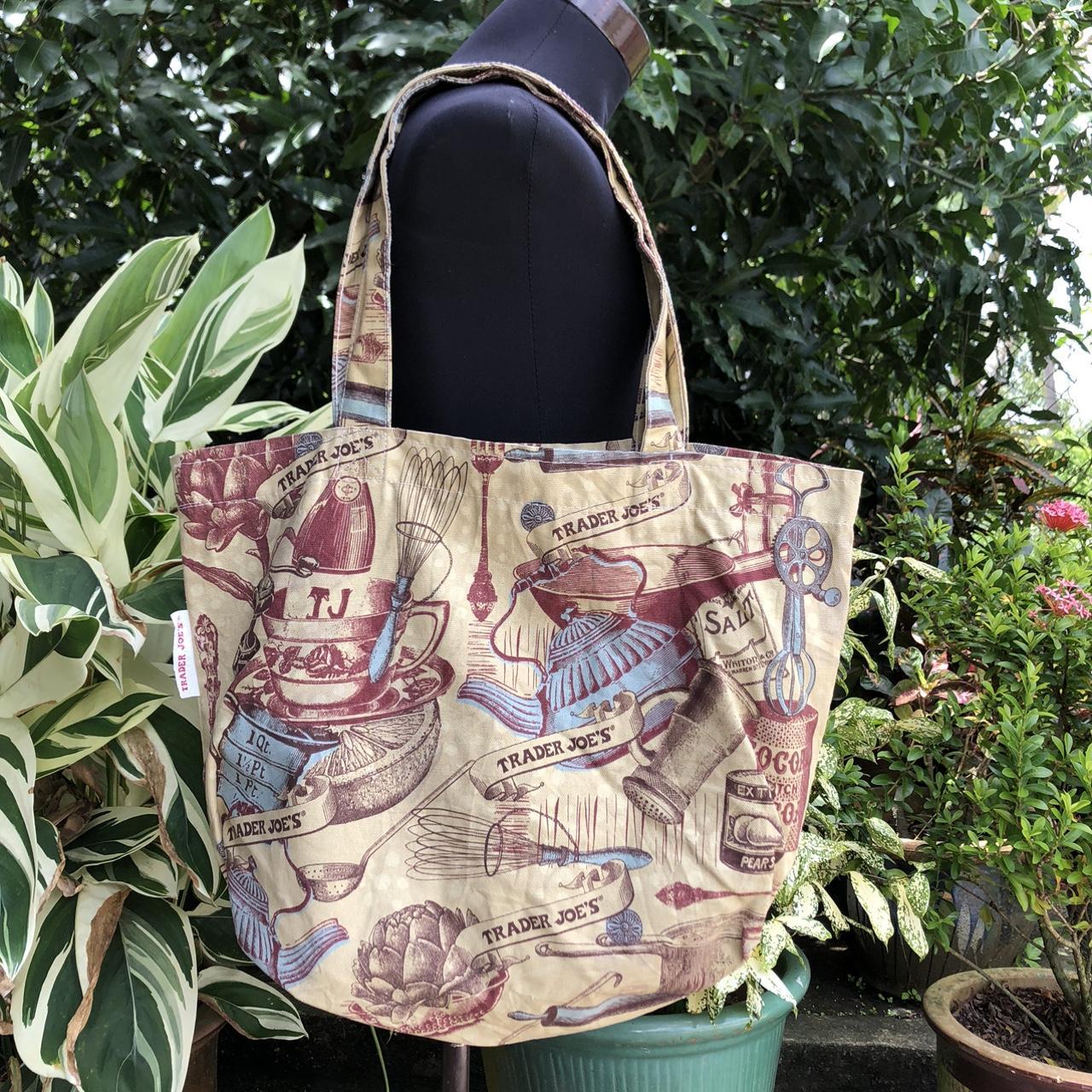 Trader Joe's Women's Multi Bag (4)