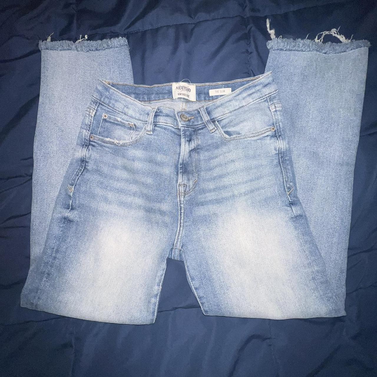 kensie vintage slim jeans size: 6/28 barely worn... - Depop