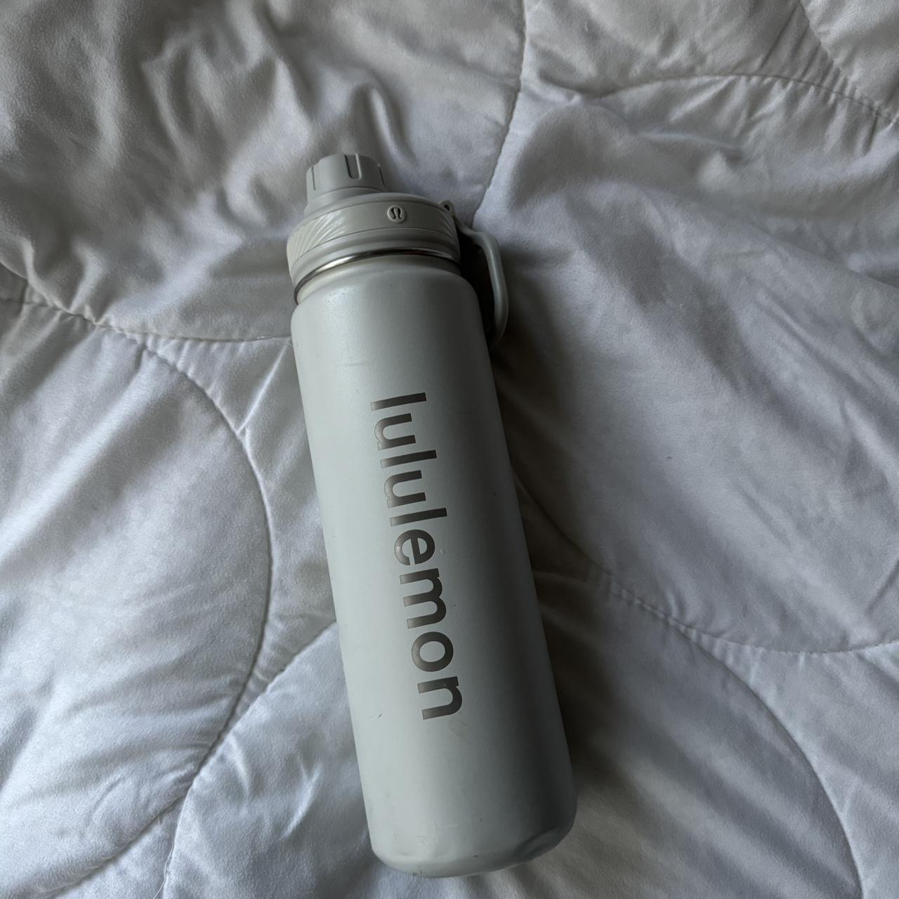 lululemon water bottle - Depop