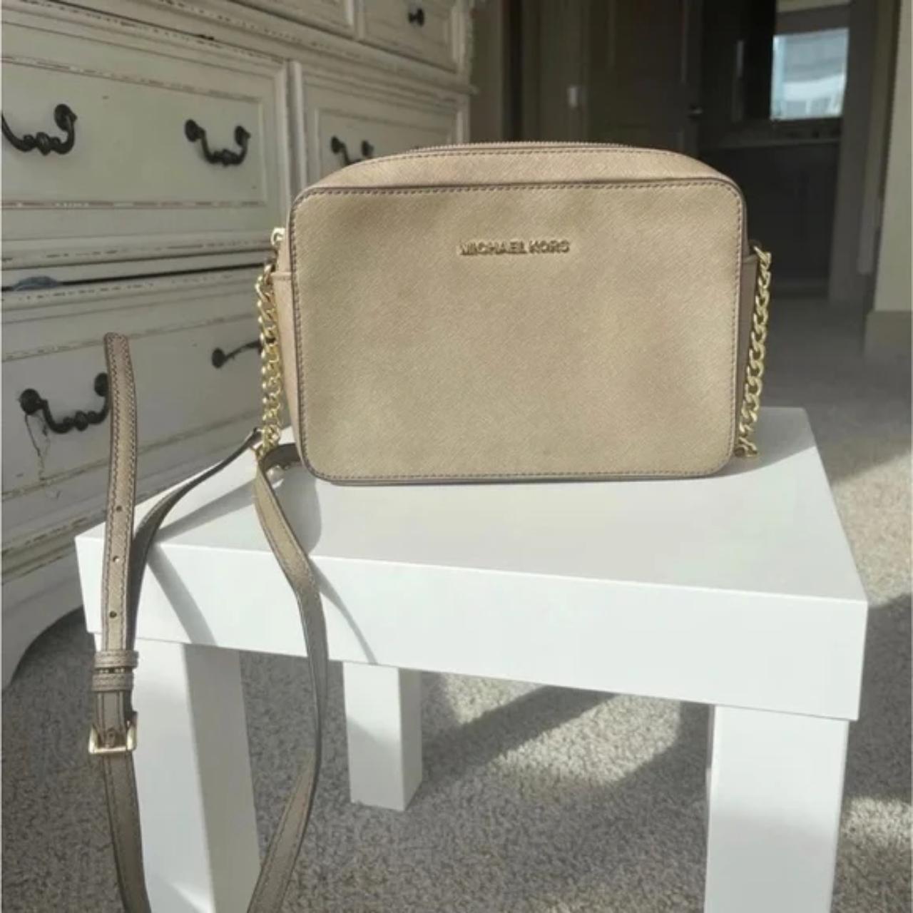 Michael kors 2025 chest bag