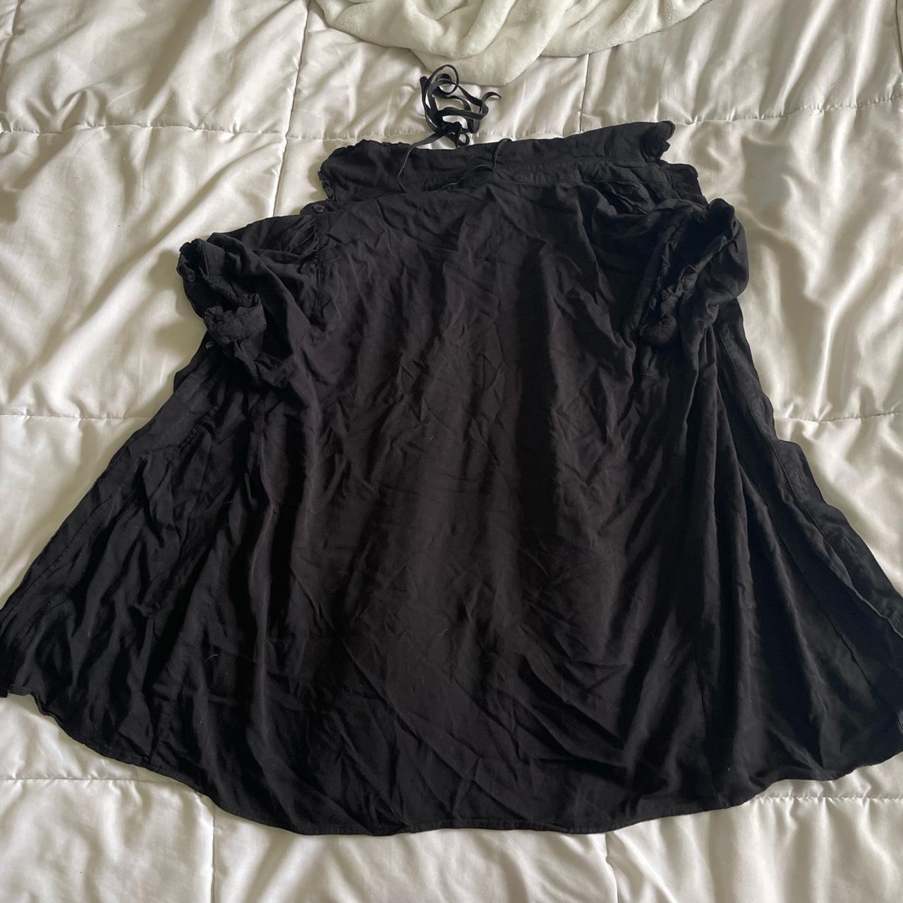 Hot Topic Women's Black Blouse | Depop